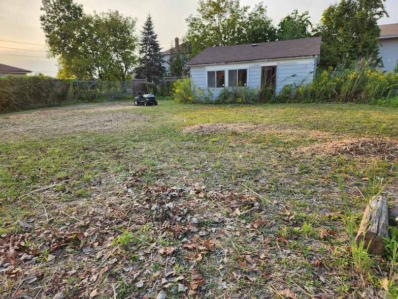 More Photos Of 1465 Harwood Av N, Ajax Land For Lease