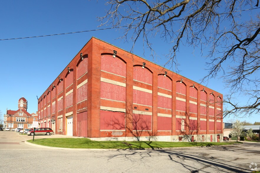 More Photos Of 301 N East St, Chelsea Warehouse For Sale