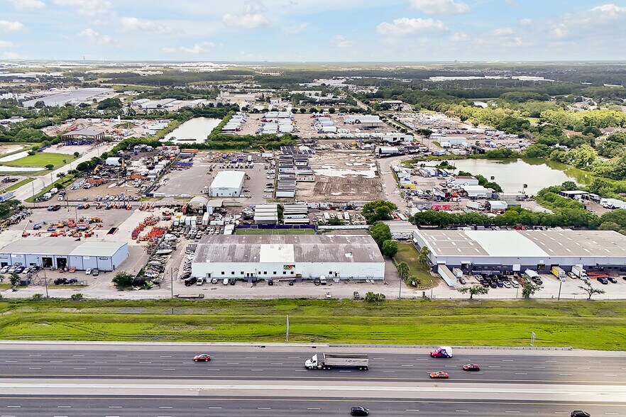 More Photos Of 11435 Rocket Blvd, Orlando Warehouse For Lease