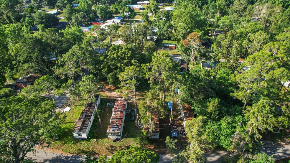 More Photos Of 224 SE Davie Ct, Lake City Manufactured Housing Mobile Home Park For Sale