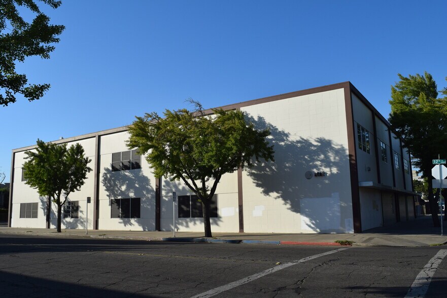 Primary Photo Of 1116 M St, Modesto Office For Sale