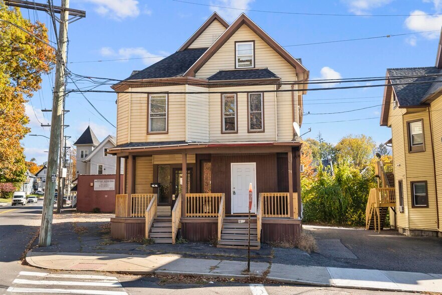More Photos Of 74 Holmes Ave, Waterbury Storefront Retail Residential For Sale