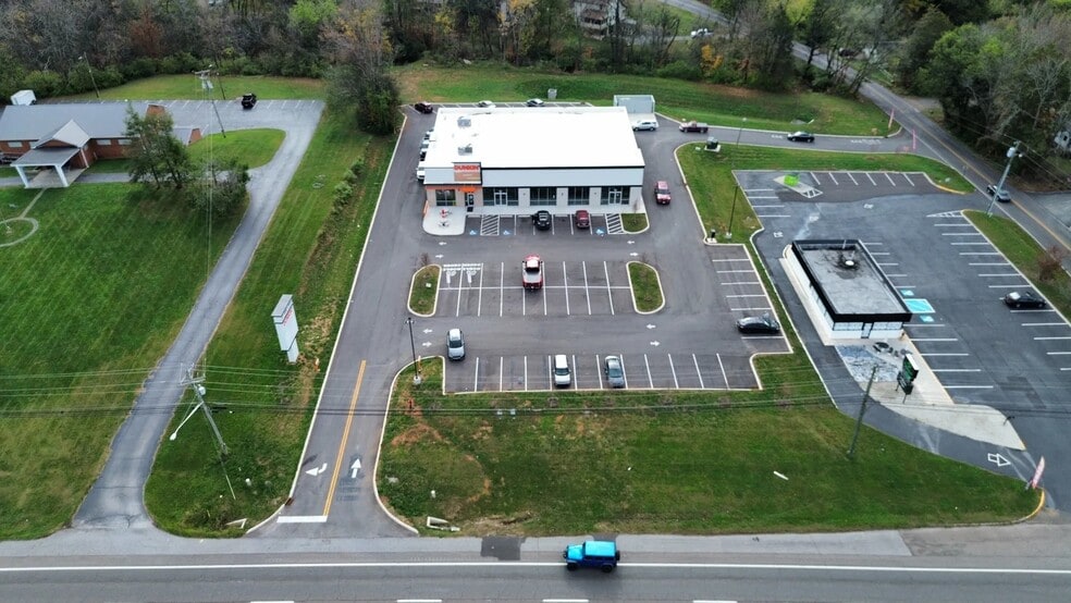 More Photos Of 305 E Broadway Blvd, Jefferson City Storefront Retail Office For Lease