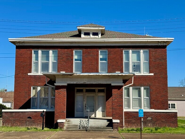 Primary Photo Of 158 E College Ave, Holly Springs Office For Sale