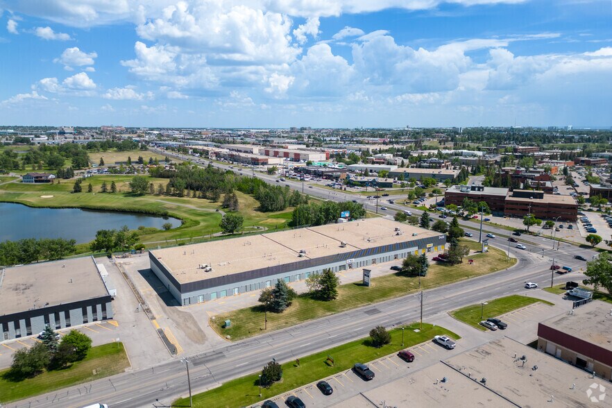 More Photos Of 3420 12th St NE, Calgary Warehouse For Lease