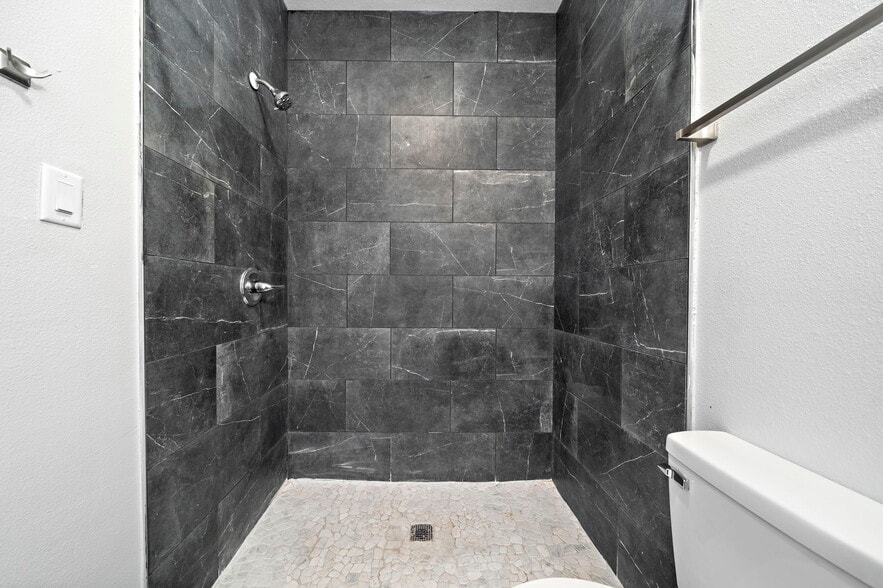 More Photos Of 808 Sealy ave, Galveston Apartments For Sale