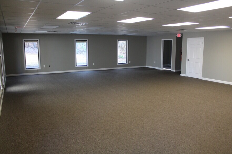 More Photos Of 409 Arrowhead Blvd, Jonesboro Office Residential For Lease