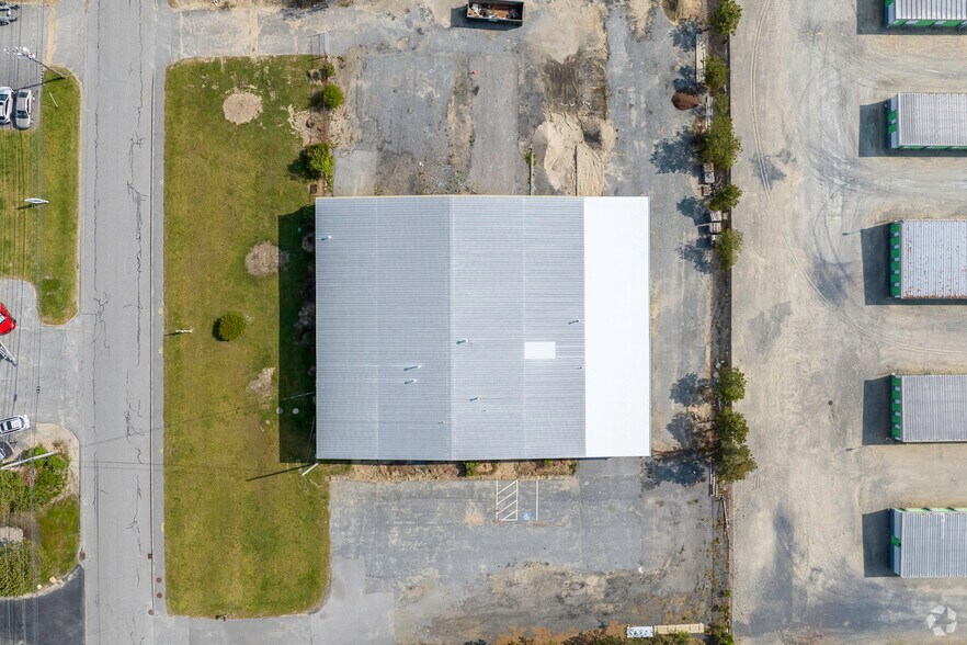 More Photos Of 53 Portside Dr, Bourne Unknown For Lease