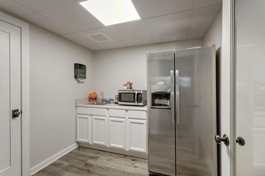 More Photos Of 807 Bradford Ave, Nashville Office For Lease