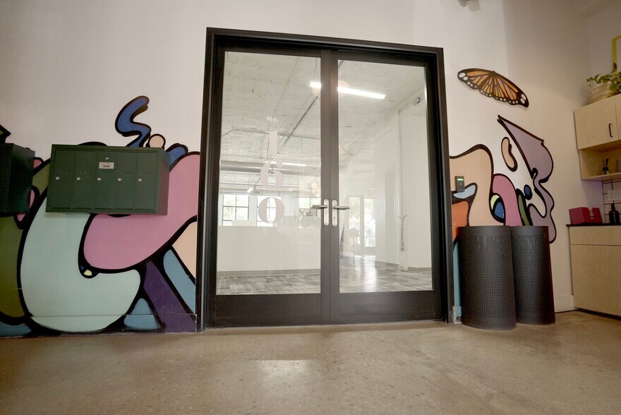 More Photos Of 1355 Palmetto St, Los Angeles Loft Creative Space For Lease
