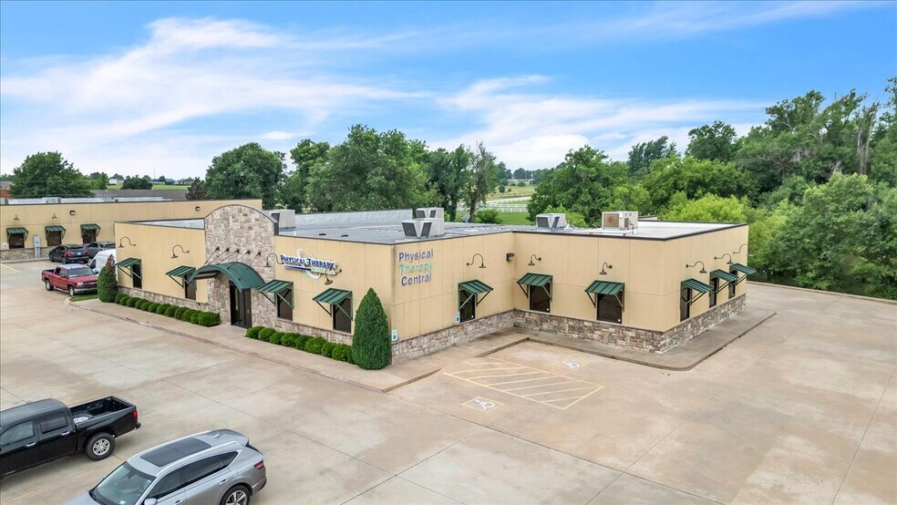 More Photos Of 304 S 29th St, Chickasha Medical For Sale