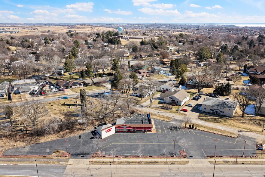 More Photos Of 3415 Parmenter St, Middleton Auto Dealership For Sale