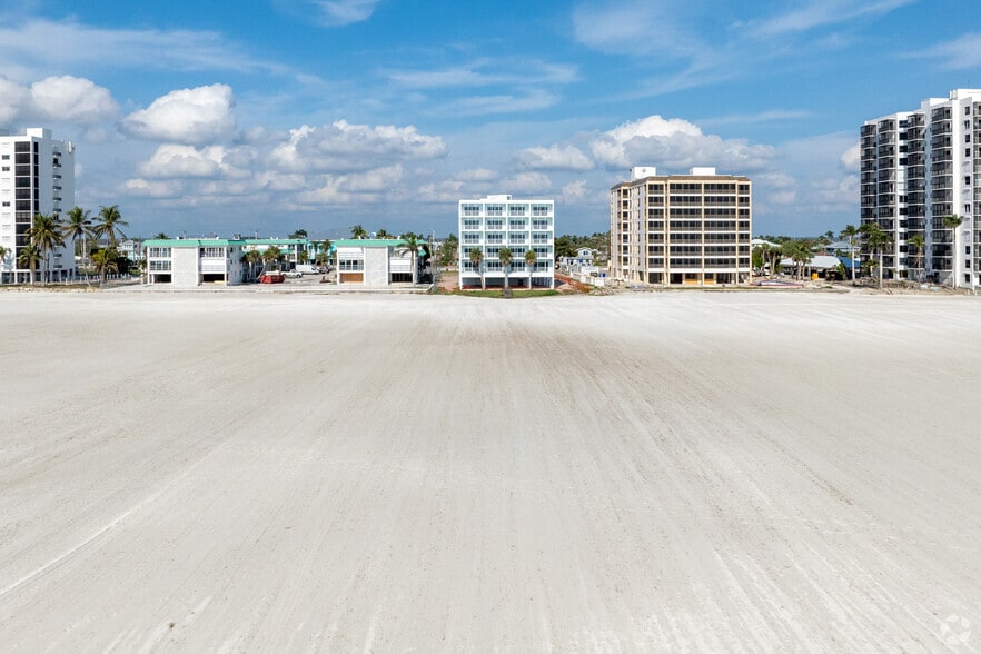 More Photos Of 6530 Estero Blvd, Fort Myers Hotel For Sale