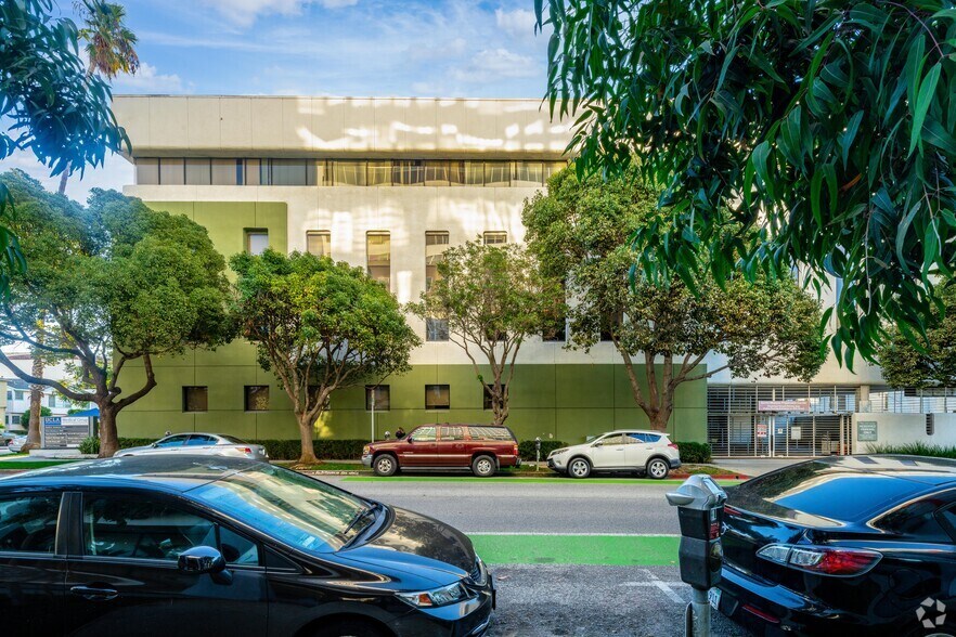 More Photos Of 1304 15th St, Santa Monica Medical For Lease