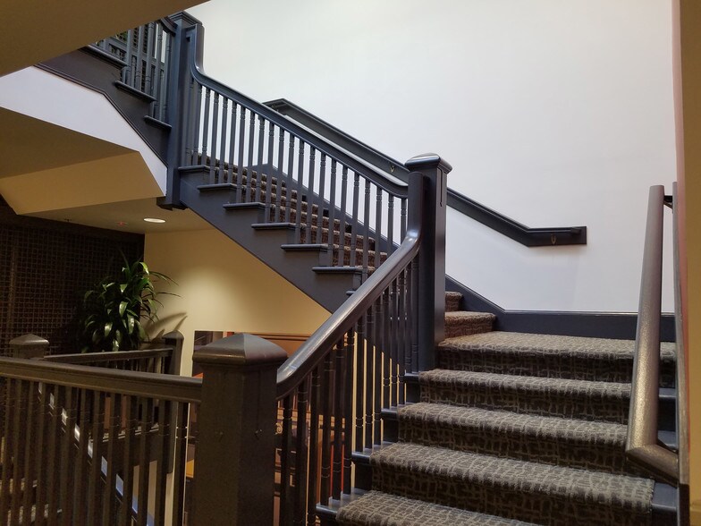 More Photos Of 61-69 N Raymond Ave, Pasadena Office For Lease