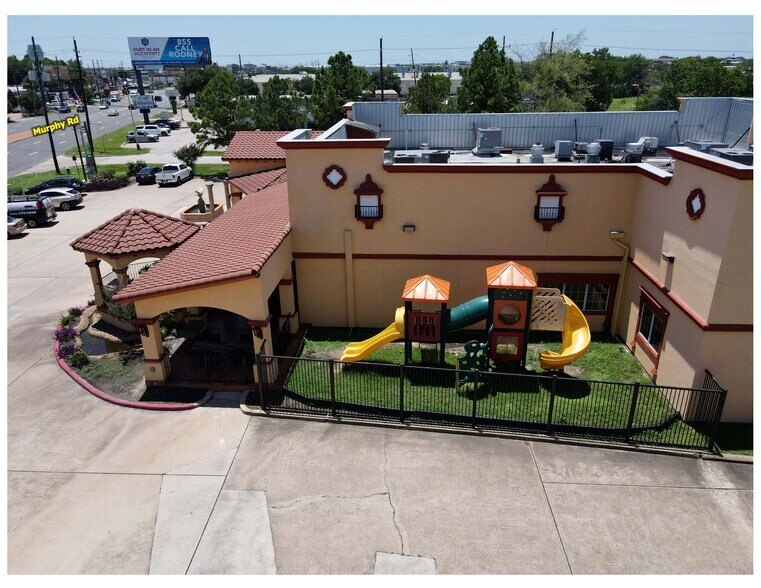 More Photos Of 12030 Murphy Rd, Houston Restaurant For Sale