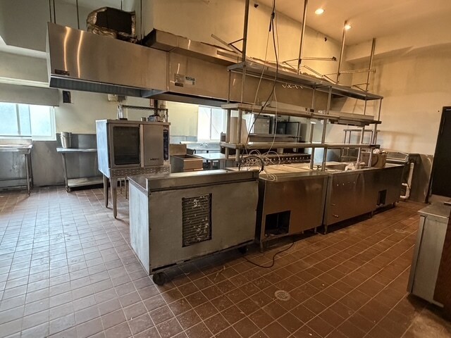 More Photos Of 811 McLean Ave, Yonkers Storefront Retail Office For Sale