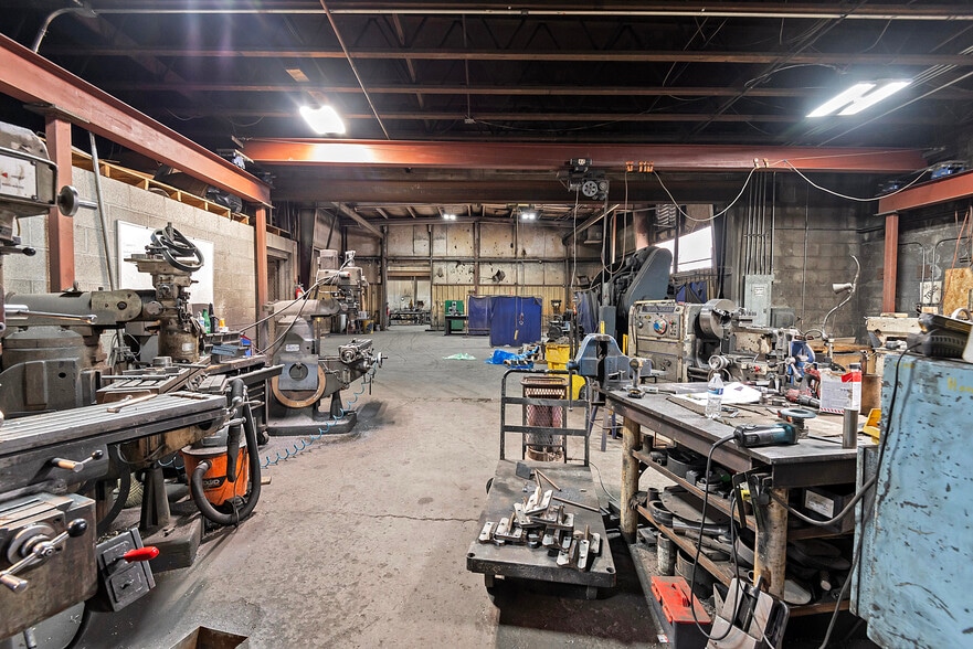 More Photos Of 1926 Pioneer Rd, Salt Lake City Manufacturing For Sale