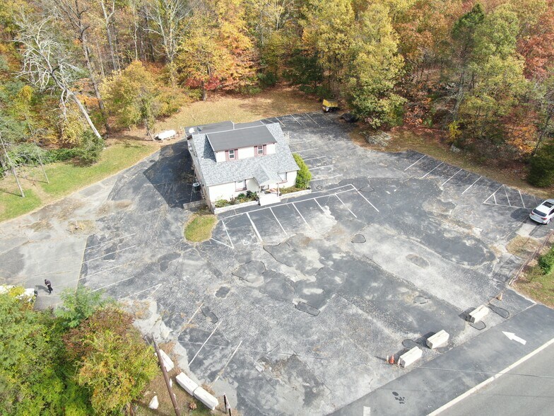 More Photos Of 409 Woodport Rd, Sparta Freestanding For Sale