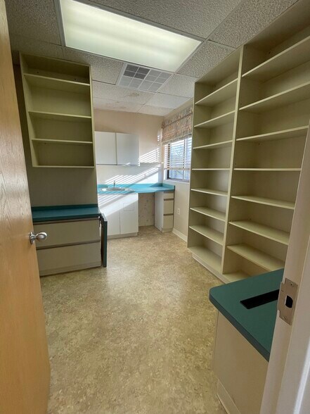 More Photos Of 180 White Rd, Little Silver Medical For Lease