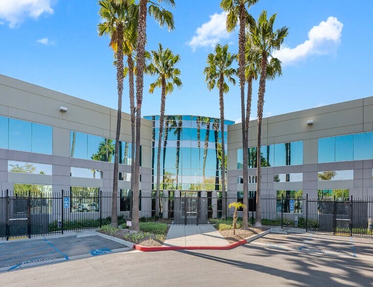 More Photos Of 2297 Niels Bohr Ct, San Diego Office For Sale