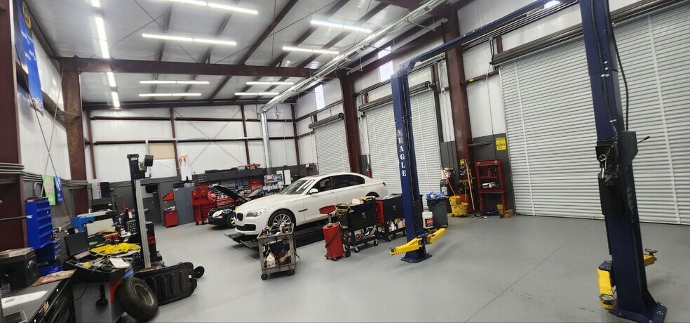 More Photos Of 870 Glenn Bridge Rd, Arden Auto Repair For Sale