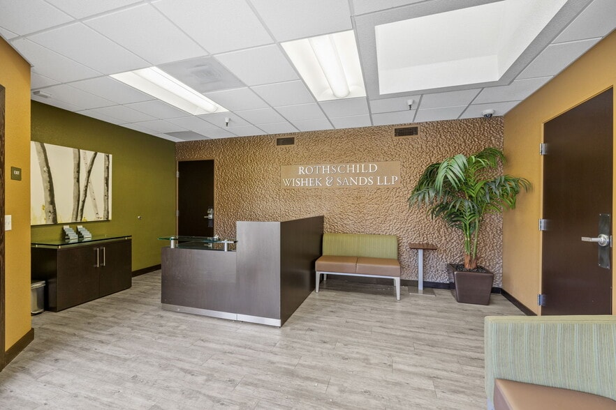 More Photos Of 755-797 University Ave, Sacramento Medical For Sale