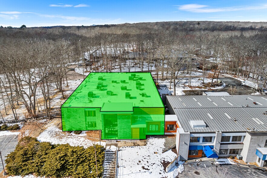 More Photos Of 183 Providence New London Tpke, North Stonington Unknown For Lease