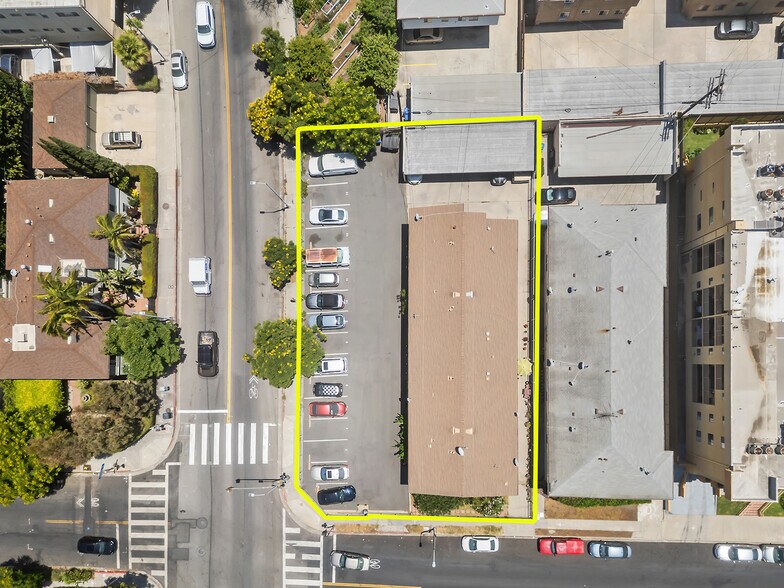 More Photos Of 1254 N Orange Dr, Los Angeles Apartments For Sale