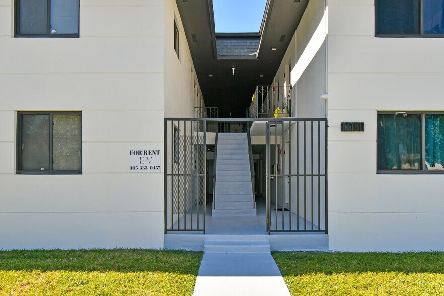More Photos Of 17150 NE 23rd Ave, North Miami Beach Apartments For Sale