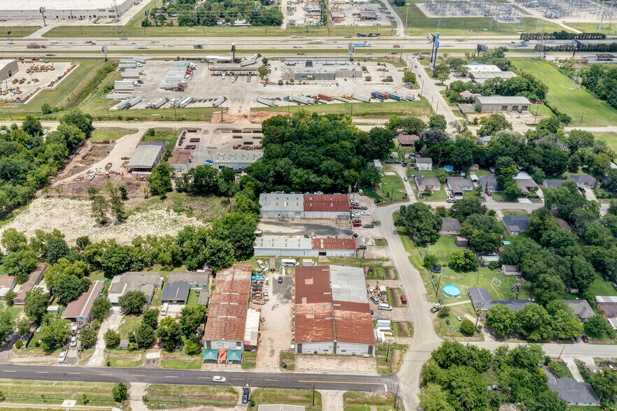 More Photos Of 1013 Hodgkins St, Houston Warehouse For Sale