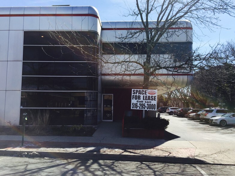 More Photos Of 657 Central Ave, Cedarhurst Medical For Lease