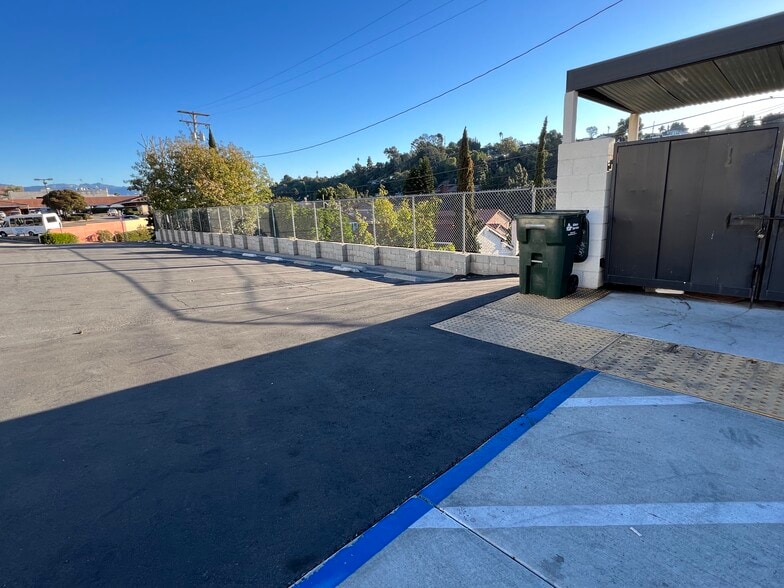 More Photos Of 1112 S Atlantic Blvd, Monterey Park Storefront Retail Office For Lease