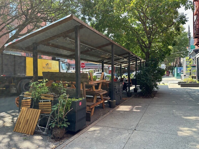 More Photos Of 241 Smith St, Brooklyn Storefront Retail Residential For Lease