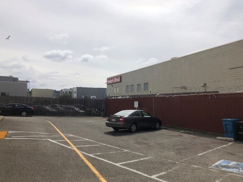 More Photos Of 317-319 6th Ave, San Francisco Bank For Sale