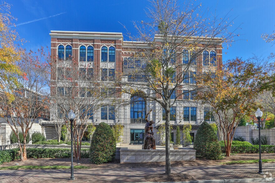 More Photos Of 100 Dunbar St, Spartanburg Office For Lease