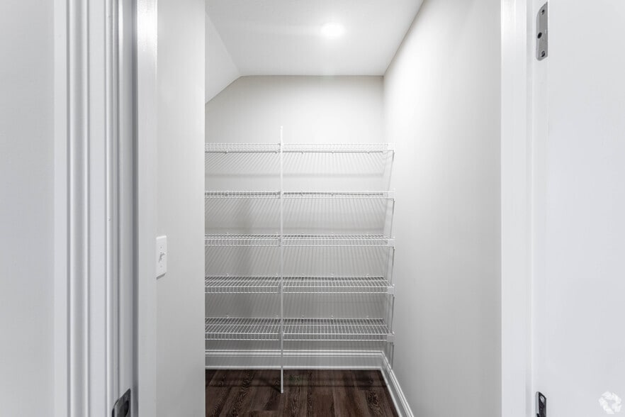 More Photos Of 5915 Evans Farm Dr, Lewis Center Apartments For Lease