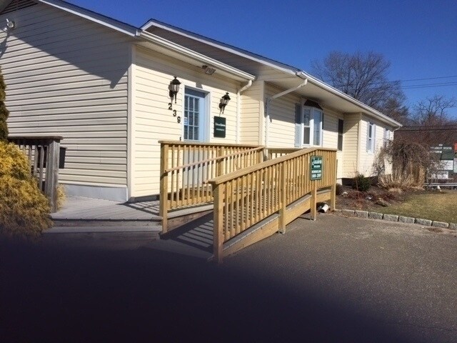More Photos Of 239 E Main St, Clinton Office For Sale