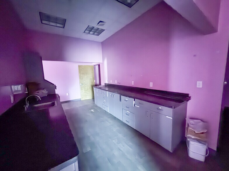More Photos Of 370 N Broadway, Pennsville Freestanding For Sale