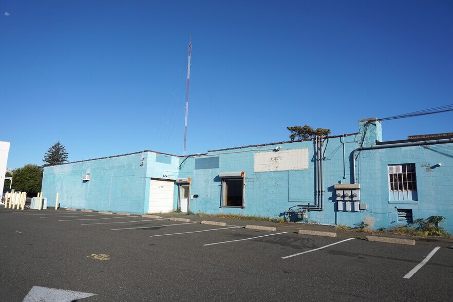 More Photos Of 379 Shippan Ave, Stamford General Retail For Lease