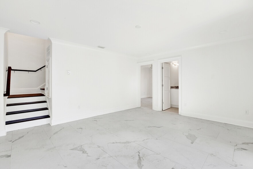 More Photos Of 104 17th pl, Tybee Island Multifamily For Sale