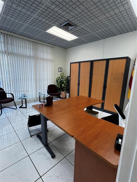 More Photos Of 3100 Milam Dairy Rd, Miami Industrial For Lease