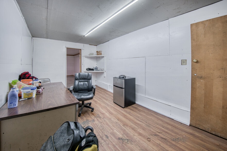 More Photos Of 1080 3rd Ave, North Versailles Warehouse For Sale