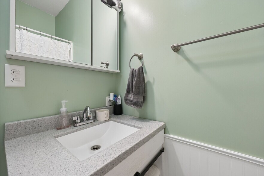 More Photos Of 1520 Island Rd, Circleville Multifamily For Sale