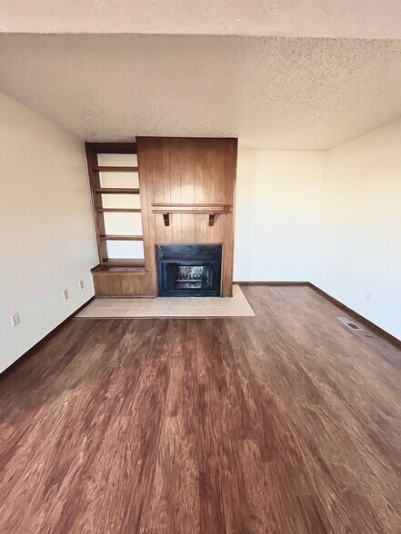 More Photos Of 312 Chalmette Dr, Norman Apartments For Sale