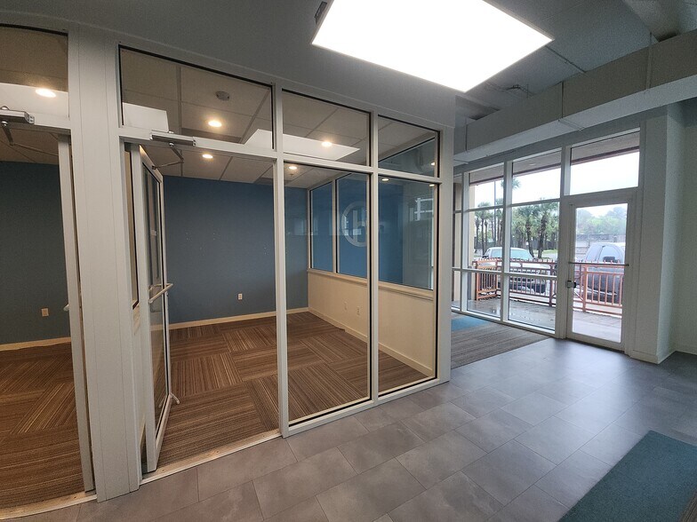 More Photos Of 320 1st St N, Jacksonville Beach Office Residential For Sale