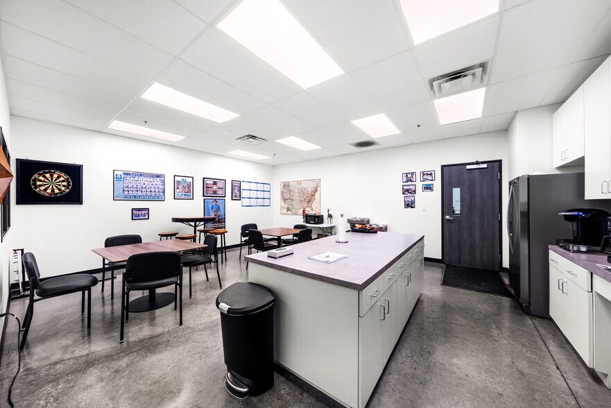 More Photos Of 3925 Ruger Dr, Royse City Distribution For Sale