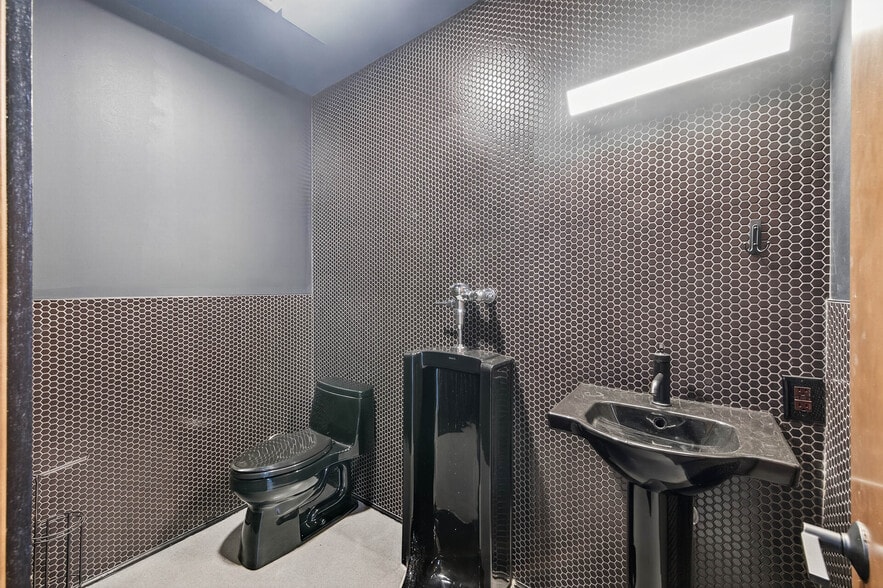 More Photos Of 3620 Arrowhead #2 Dr, Medina Industrial For Sale