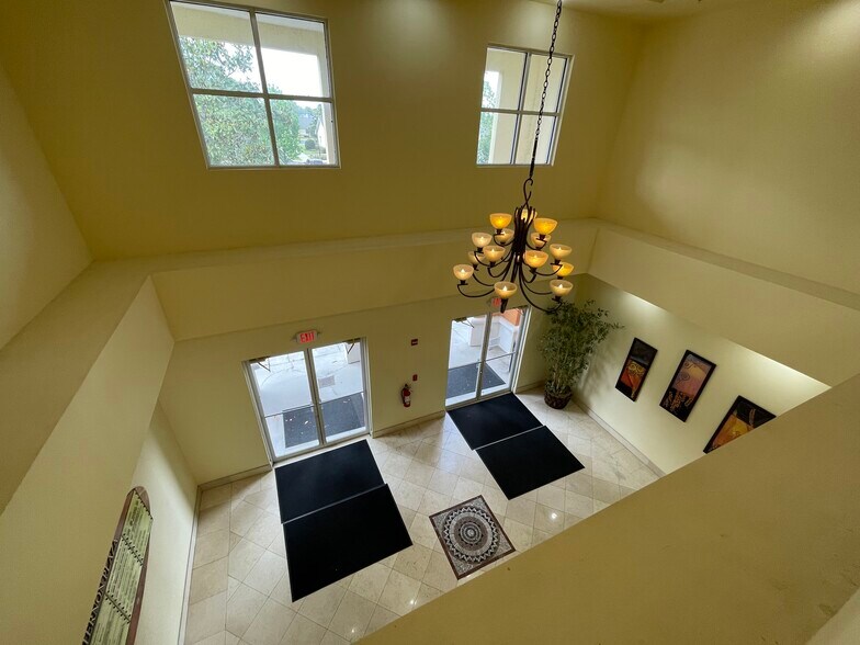 More Photos Of 1073 Willa Springs Dr, Winter Springs Office For Sale