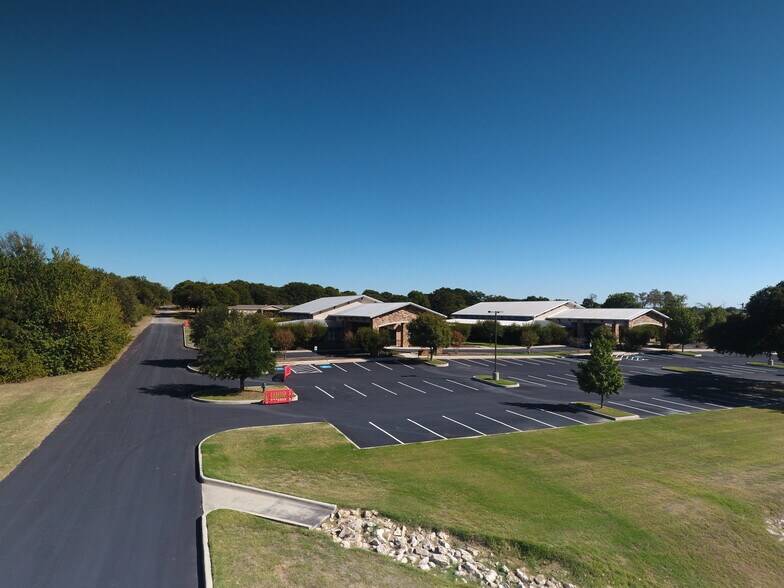 More Photos Of 601 Old Base Rd, Aurora Religious Facility For Sale